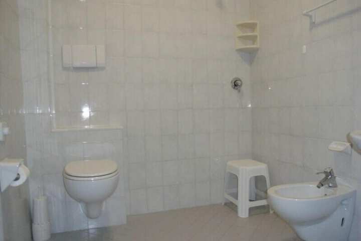Room 14 of 29