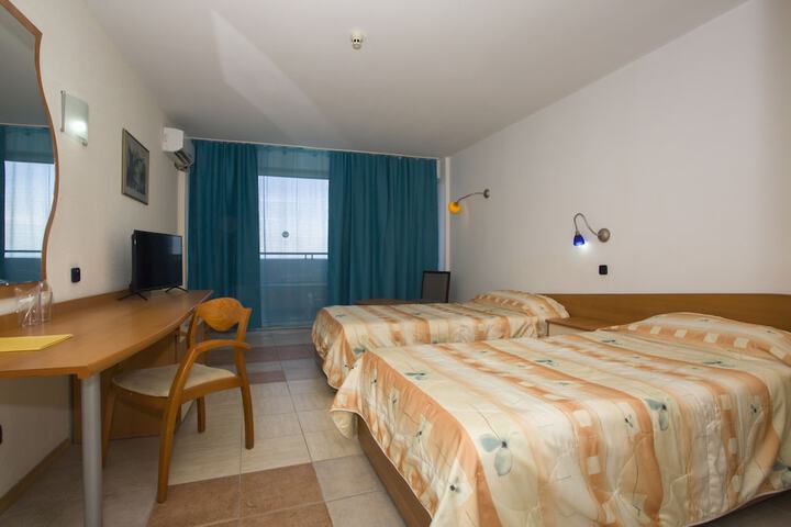 Room 20 of 91