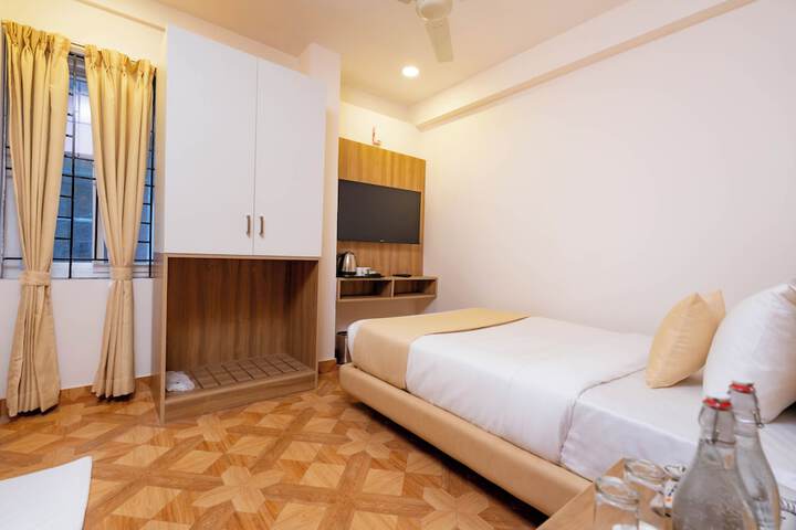 Room 19 of 33