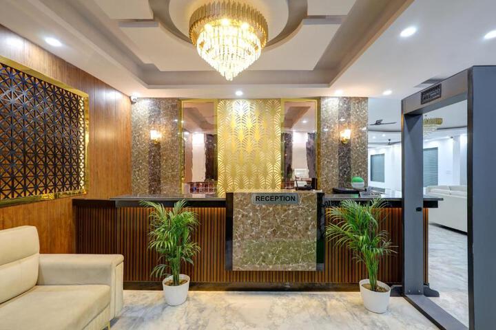 Hotel The Venice- Near Indraprastha Apollo Hospital