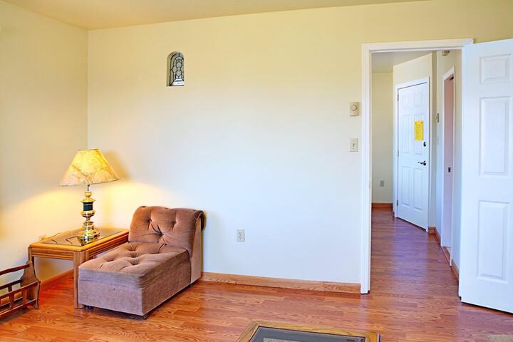 Room 2 of 11
