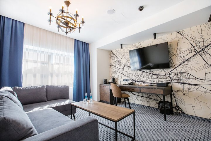 Room 25 of 62