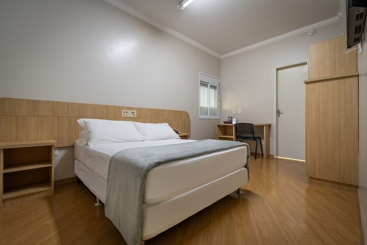 Room 4 of 29