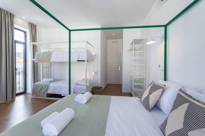 Room 17 of 71