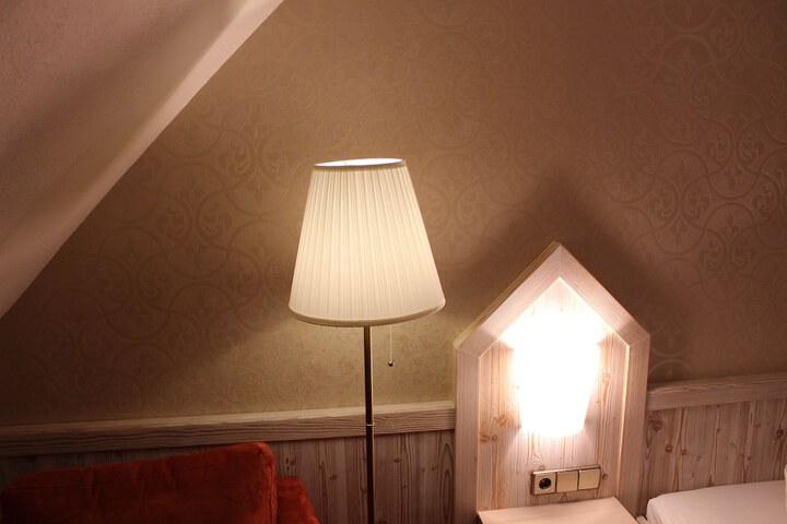 Room 3 of 40