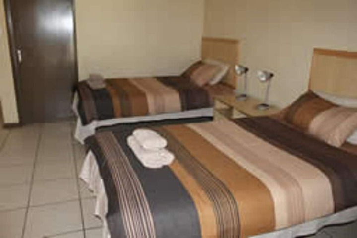 Room 6 of 11