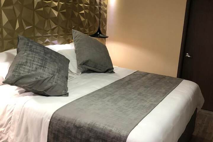 Room 3 of 57