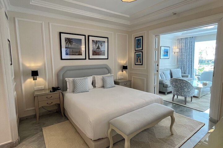 Room 7 of 25