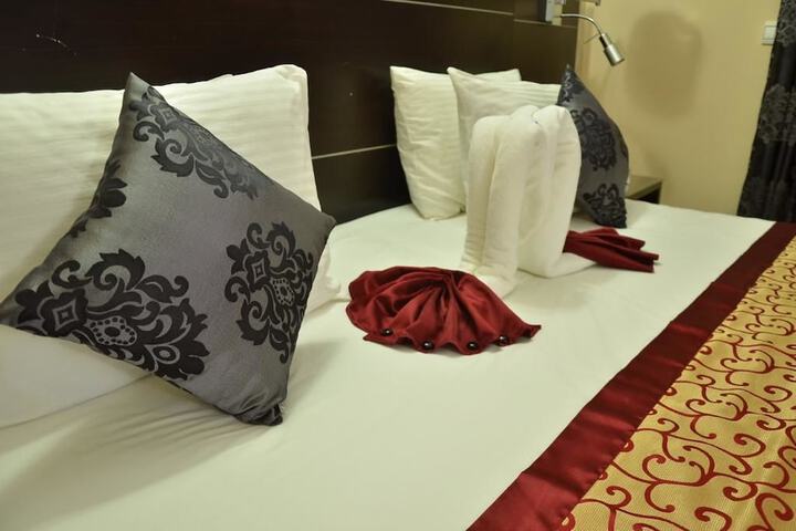 Room 12 of 46