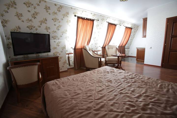 Room 5 of 52