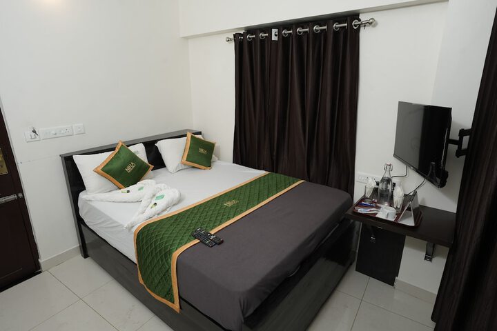 Room 13 of 23