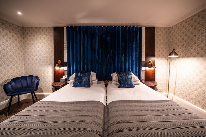 Room 10 of 61