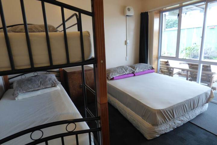 Room 4 of 39