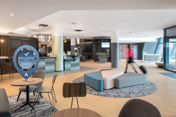 Guest Lobby