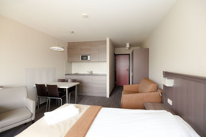 Room 16 of 56