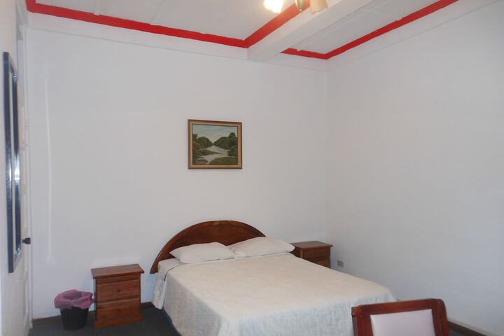 Room 7 of 18