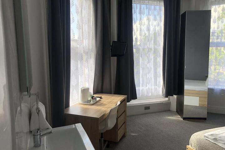 Room 9 of 54