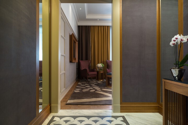 Ballroom/Hall 130 of 142