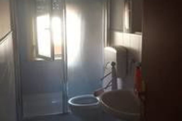 Room 7 of 25