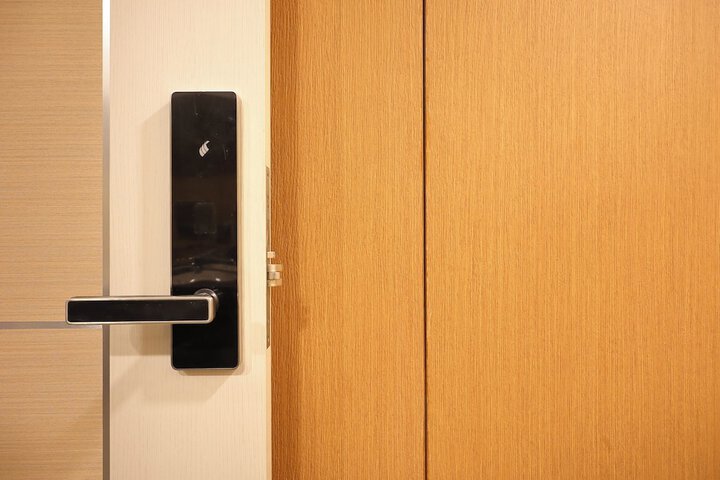 Room 67 of 86