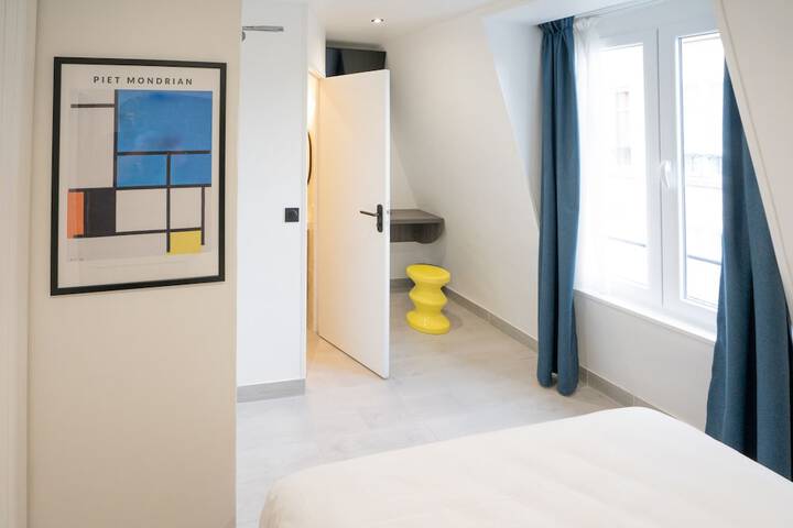 Room 5 of 29