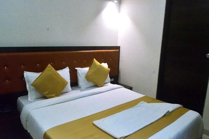 Room 7 of 23