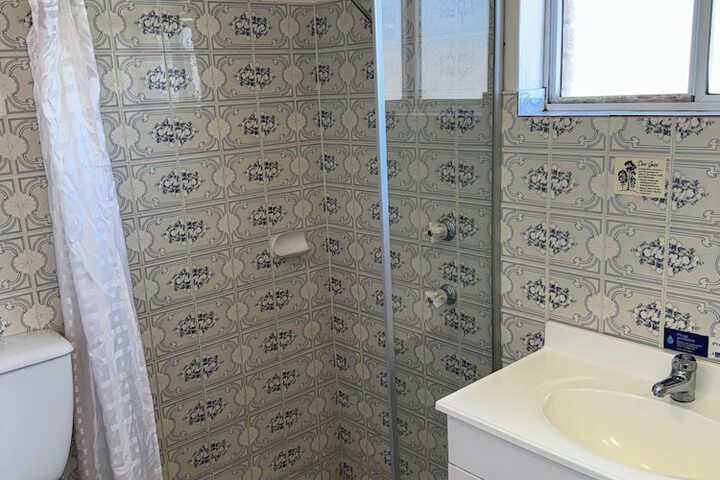 Room 16 of 29