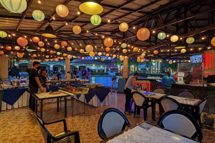 Dining 167 of 199