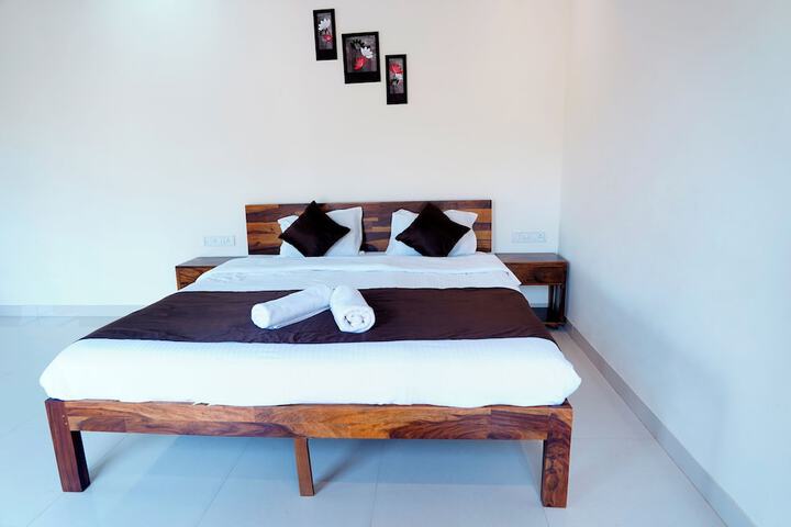 Room 15 of 40