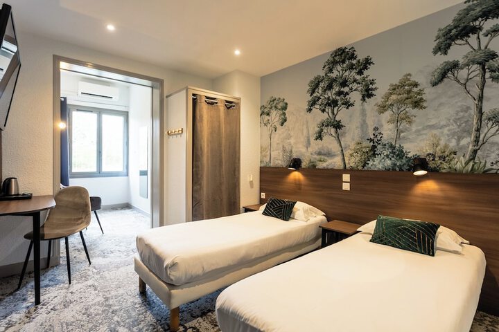 Room 38 of 113