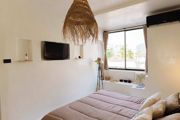 Room 16 of 27