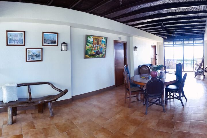 Hotel Interior 9 of 52