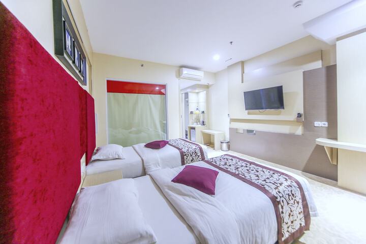 Room 15 of 64