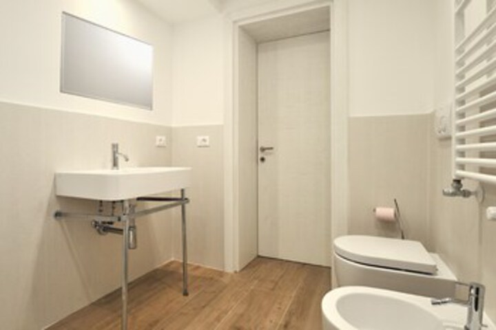 Room 4 of 46