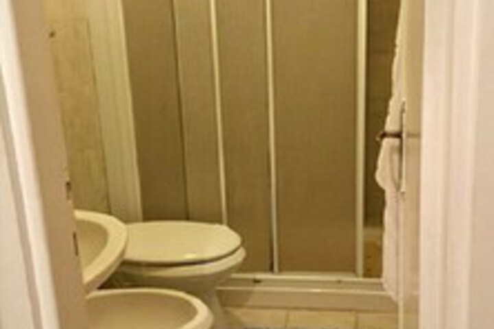 Room 2 of 12