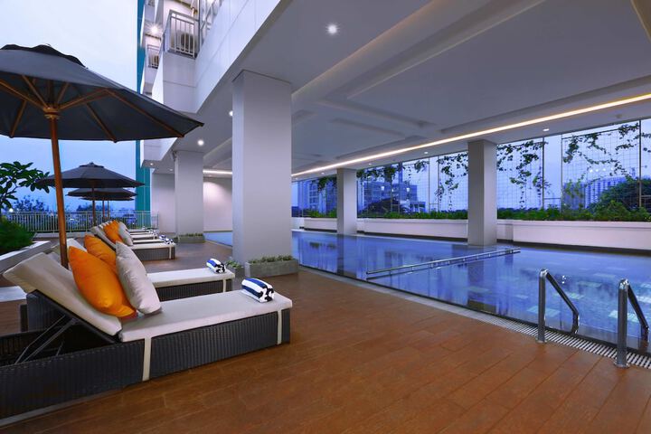 Pools & Facilities