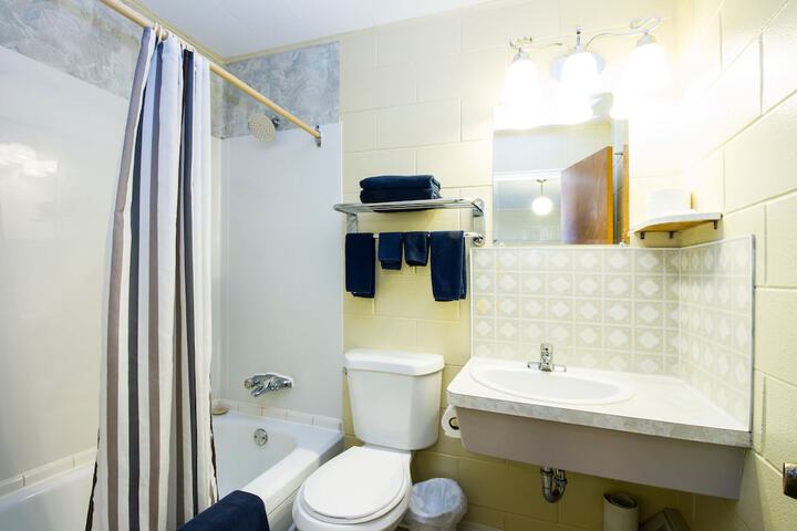 Room 18 of 34