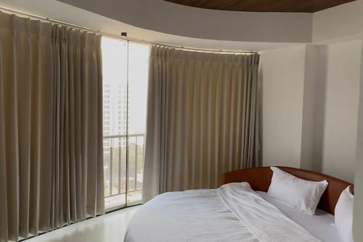 Room 15 of 20