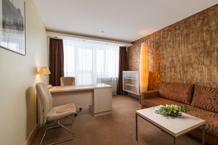 Room 17 of 59