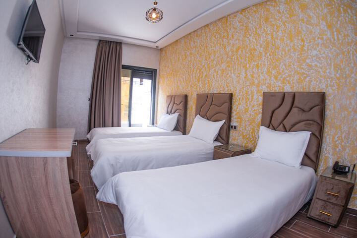Room 4 of 20