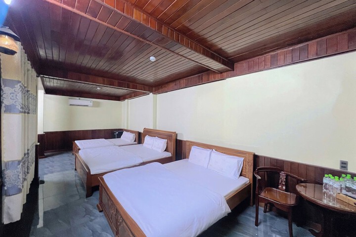 Room 16 of 22