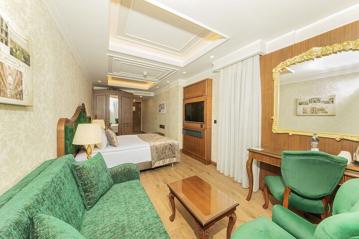 Room 10 of 130