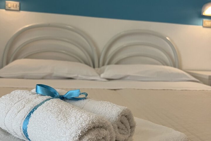 Room 4 of 41