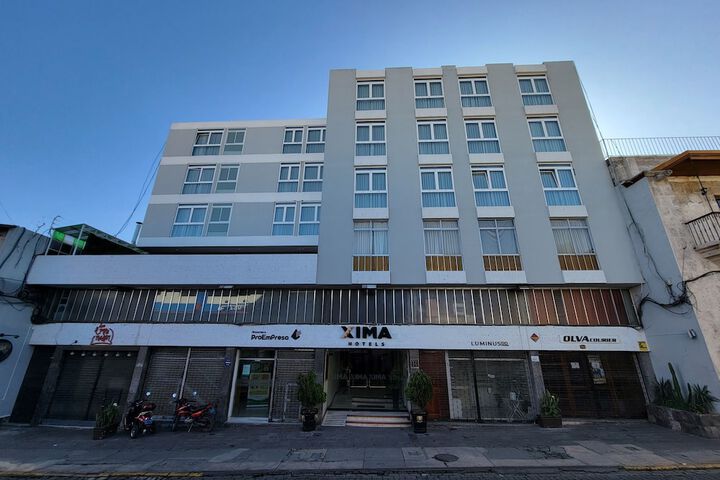 Exterior of Xima Arequipa Crismar