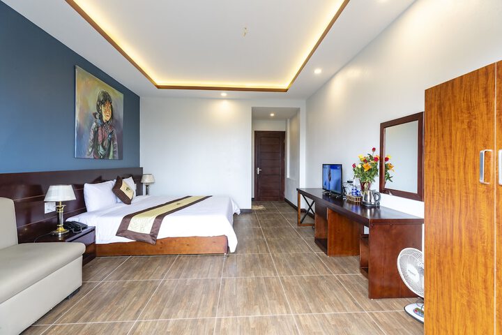 Room 27 of 37