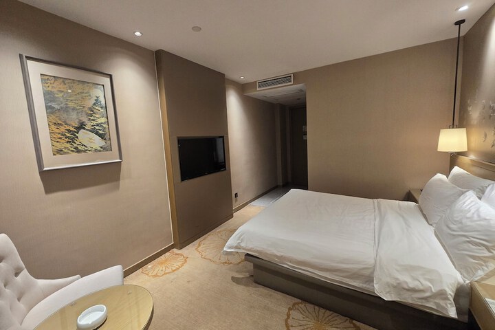 Room 29 of 100