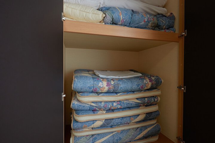 Room 18 of 120