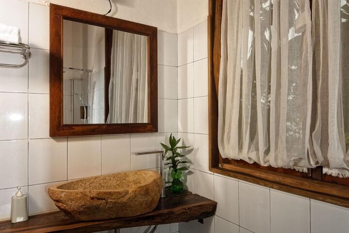 Room 21 of 60