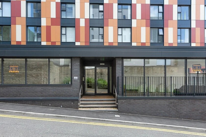 Popular Studio - Great for Working Away and Royal Oldham Hospital