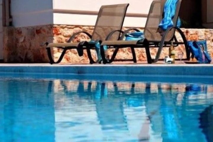 Hotel Pool